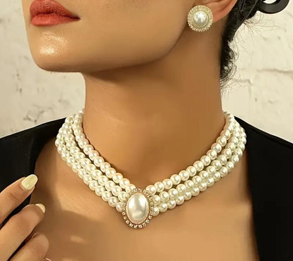 LEXUM Artificial Pearl Necklace